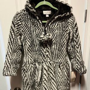 American Widgeon Girls' Pompom Hooded Zip Faux Fur Coat Size 12 NWT